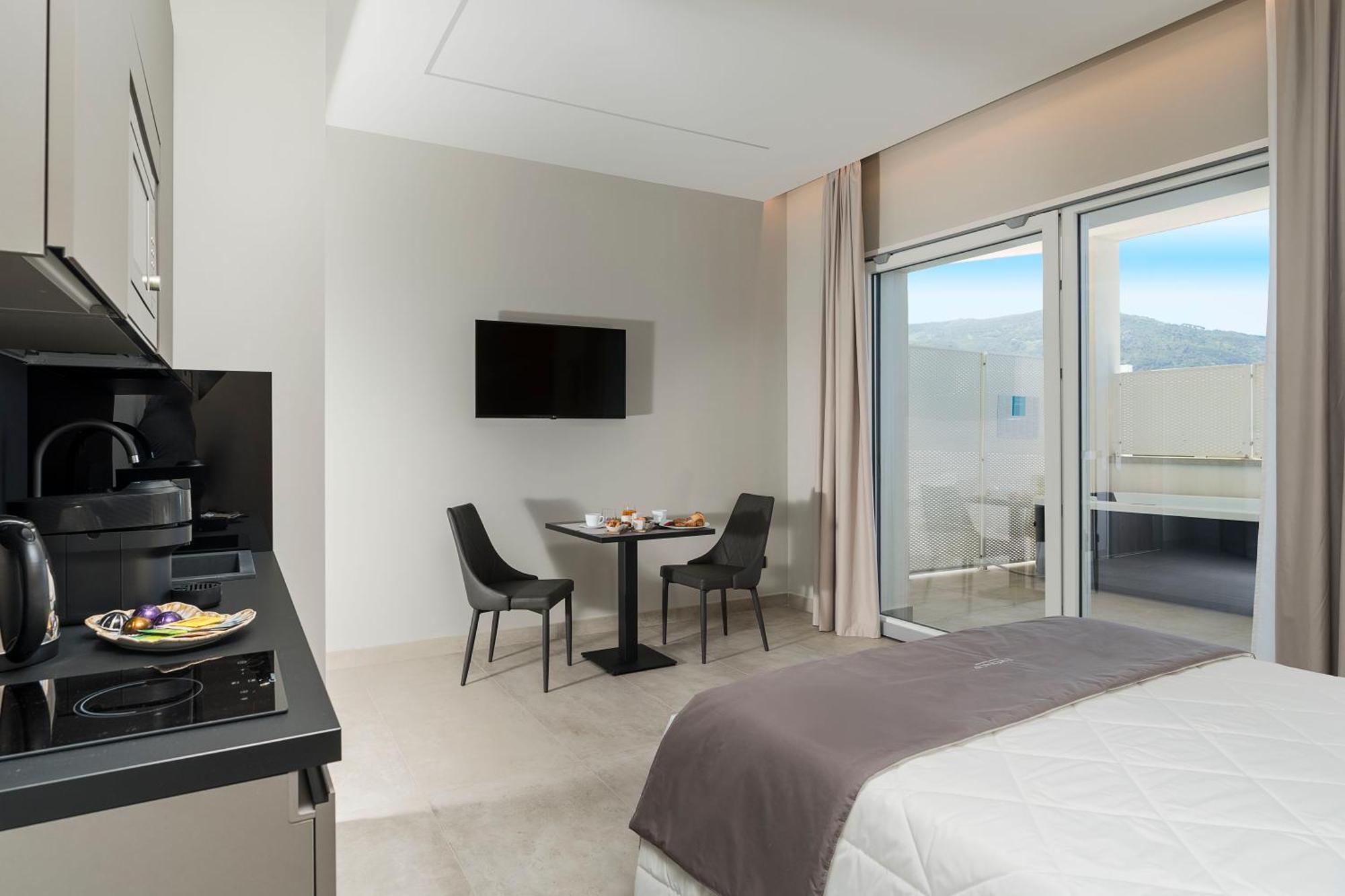 Emerald Hotel Residence Cefalù Eksteriør billede